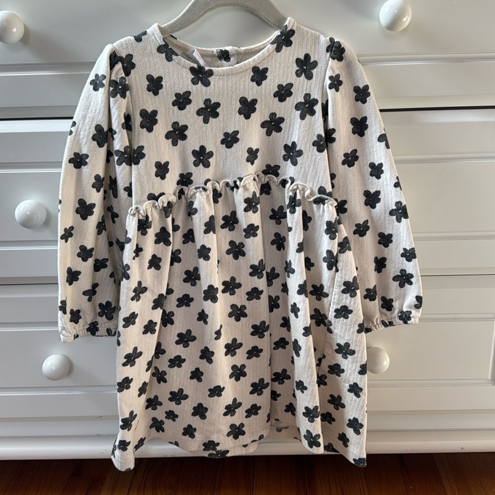 Zara Long Sleeve floral dress size 4-5